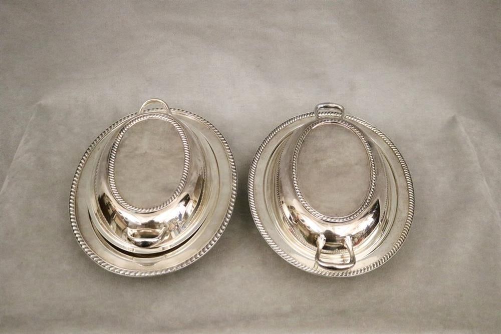 TWO CLOSELY SIMILAR SILVER-PLATED LIFT-COVER OVAL, CONVERTIBLE VEGETABLE SERVING DISHES. - L: 11 3/8 (1 of 4)