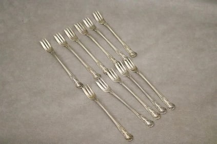 SET 11 GORHAM CO. "CAMBRIDGE" PATTERN STERLING SILVER SEAFOOD FORKS. - Wt.: 5 troy oz.