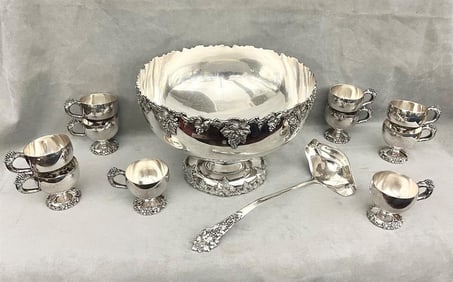 INTERNATIONAL CO. "VINTAGE" PATTERN HEAVY SILVER-ON COPPER PEDESTAL-BASE PUNCH BOWL WITH LADLE AND