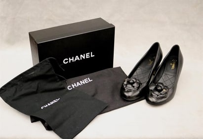 PAIR LADY'S CHANEL BLACK LEATHER CC CAMELIA BLOCK HEEL PUMPS, SIZE 40 1/2.