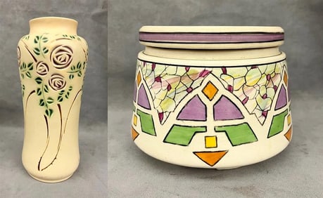 TWO PIECES ROSEVILLE ART POTTERY: VELMOSS SCROLL VASE AND "PERSIAN" CREAMWARE JARDINIERE PLANTER ,