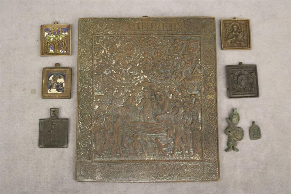 RUSSIAN BRASS BRONZE RELIEF ICON AND SEVEN ASSORTED MINIATURE ICONS AND ICON PENDANTS. (1 of 10)