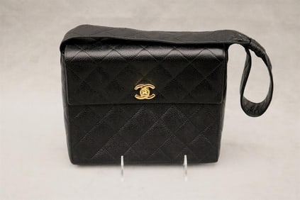 VINTAGE CHANEL QUILTED BLACK CAVIAR LEATHER CROSSBODY FLAP BAG, late 1990s, made in Italy. - 8 3/4