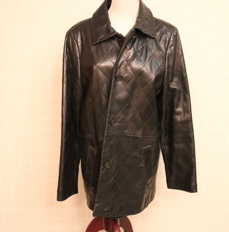 LNR (LA NOUVELLE RESISTANCE QUILTED BLACK LEATHER JACKET, Size M (1 of 5)