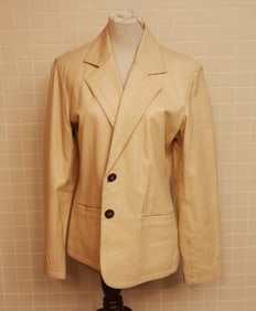 LADY'S LEATHER BUTTON-FRONT LEATHER BLAZER RETAILED BY BLOOMINGDALE'S, Size 12