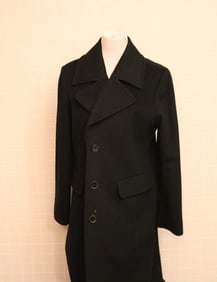 LADY'S FLEURETTE BLACK THREE-BUTTON OVERCOAT,