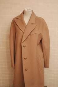 LADY'S FLEURETTE TAN OR CAMEL-COLOR THREE-BUTTON OVERCOAT,
