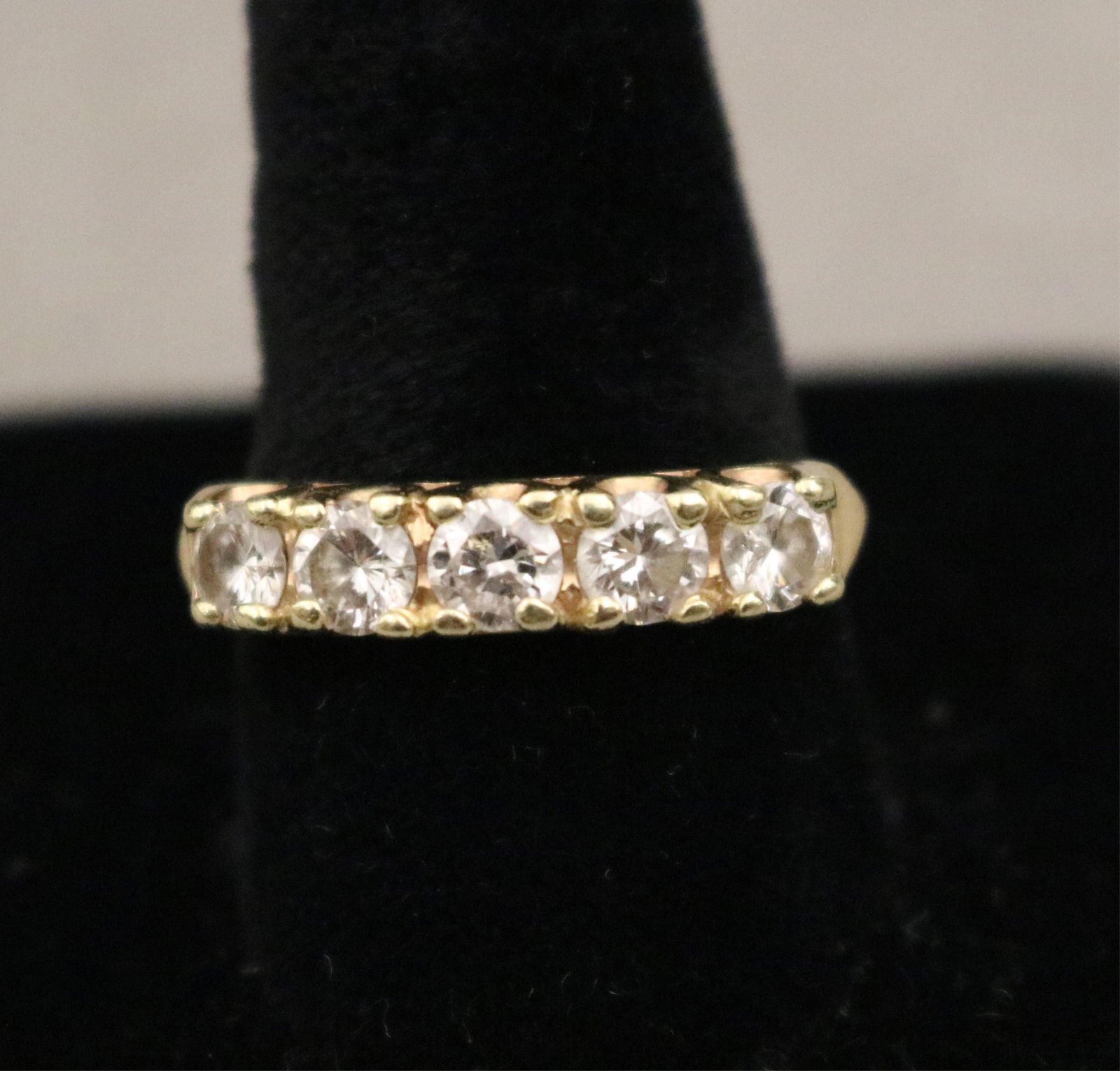 14k YELLOW GOLD AND DIAMOND BAND (1 of 20)