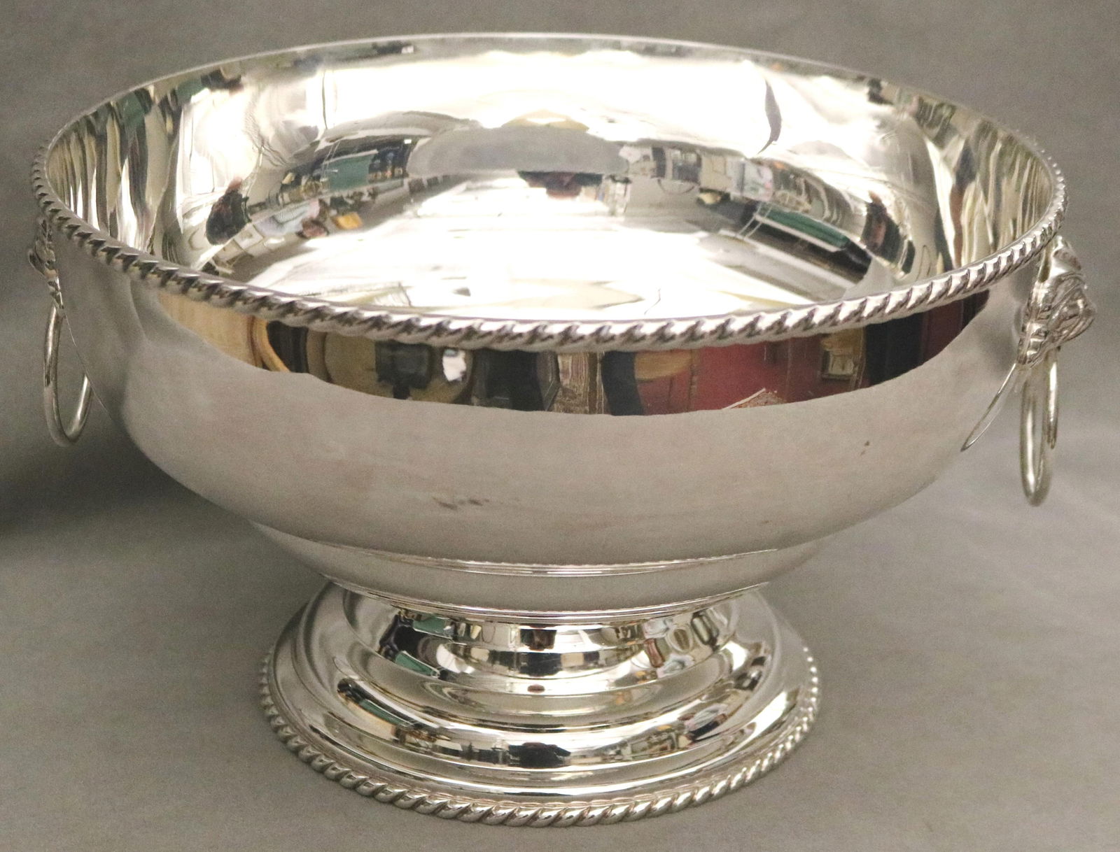 HEAVY SILVER-PLATED CIRCULAR PEDESTAL-BASE CENTER BOWL H: 7 7/8 in. D: 12 7/8 in. (1 of 12)