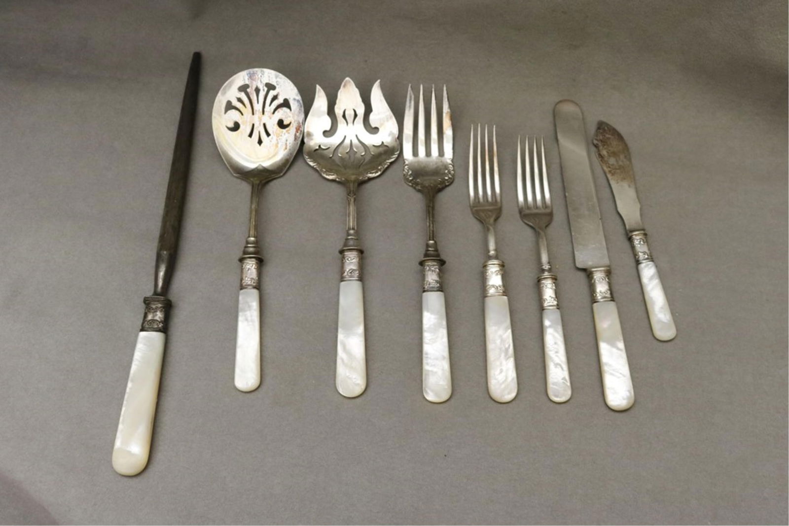 VINTAGE 58-PIECE ASSEMBLED SERVICE SILVER-PLATED FLATWARE WITH MOTHER-OF-PEARL HANDLES (1 of 4)