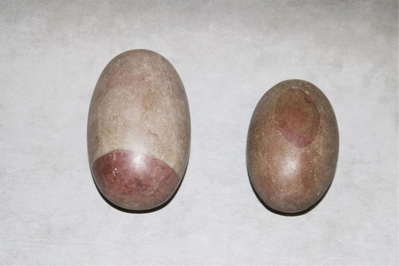 SEVEN VARIOUS SHIVA LINGA STONES (1 of 14)