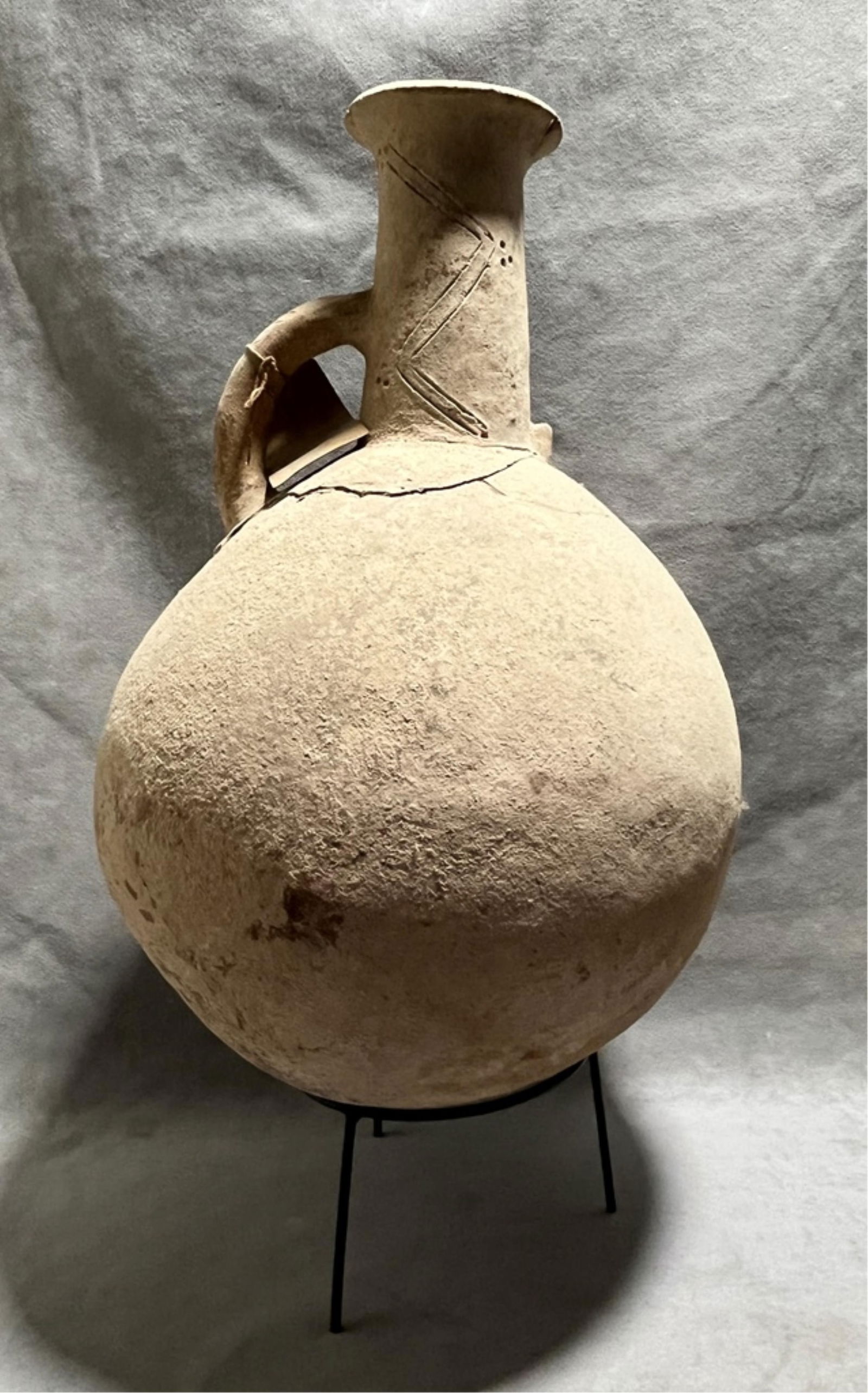 Ancient Cypriot classic Vessel, Red Polished Ware (1 of 14)