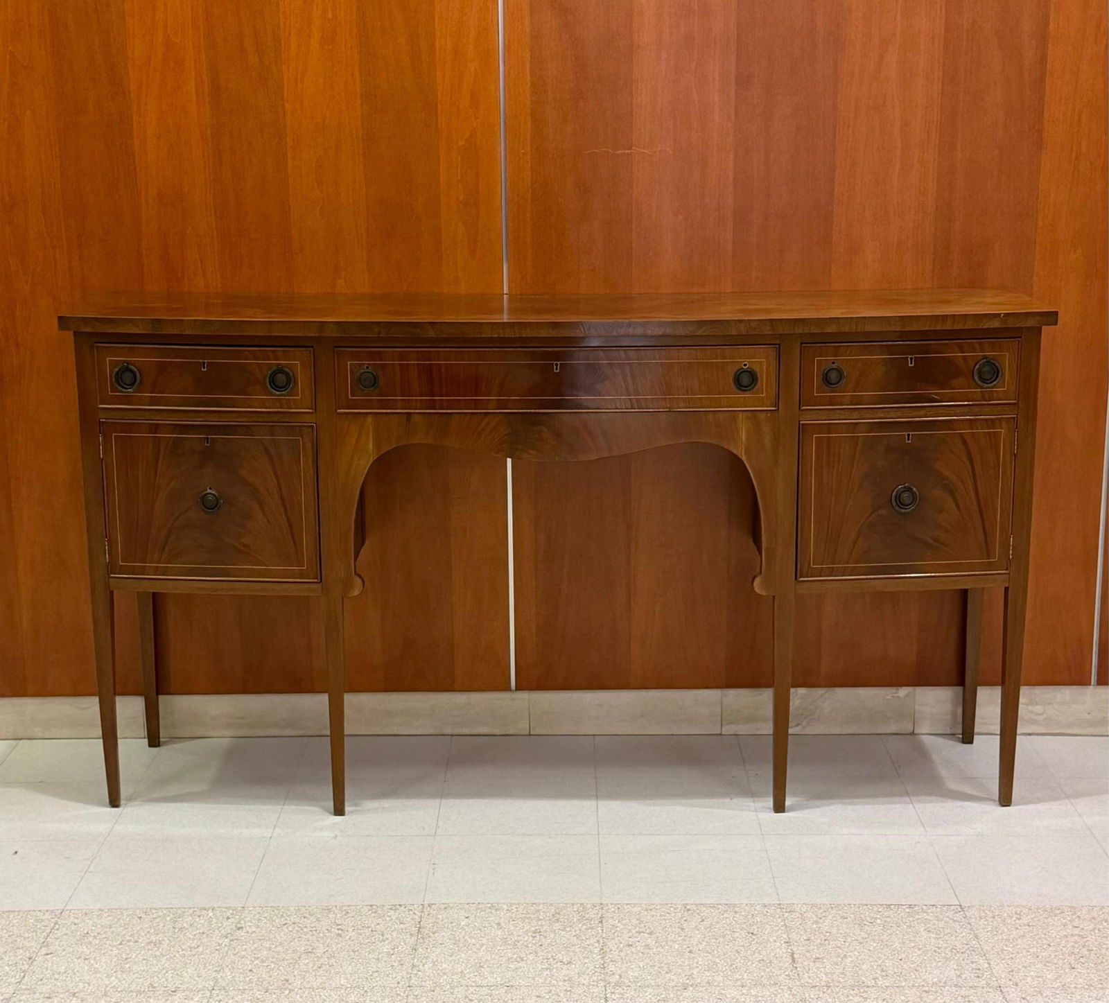 HEPPLEWHITE STYLE INLAID MAHOGANY SIDEBOARD - H: 37 3/8 in. W: 71 in. D: 19 in.. (1 of 5)