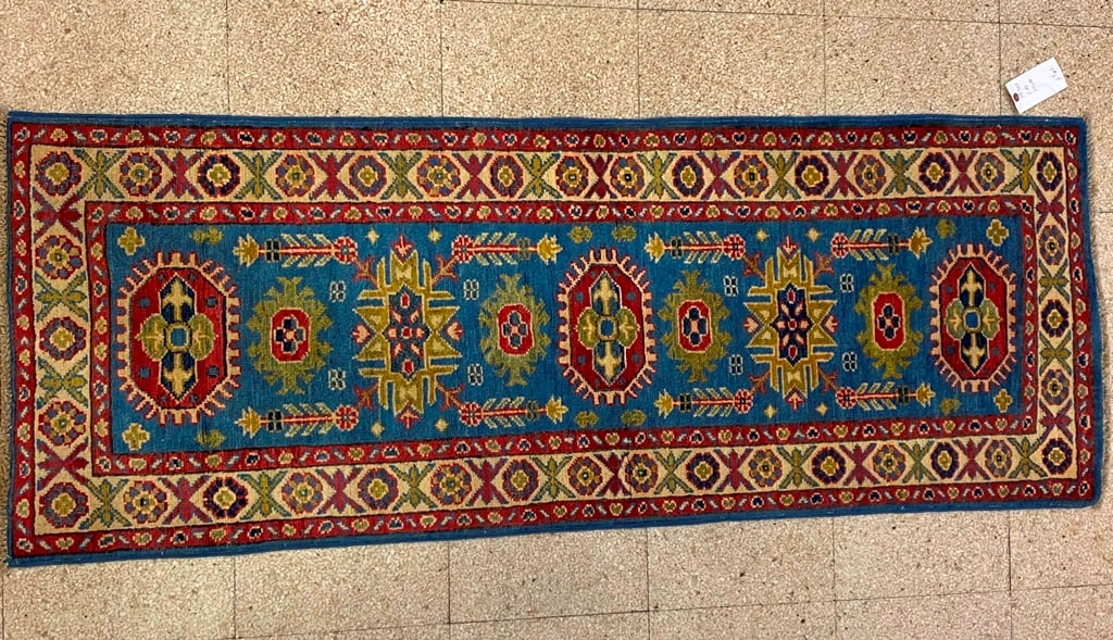 KAZAK RUNNER. - 3