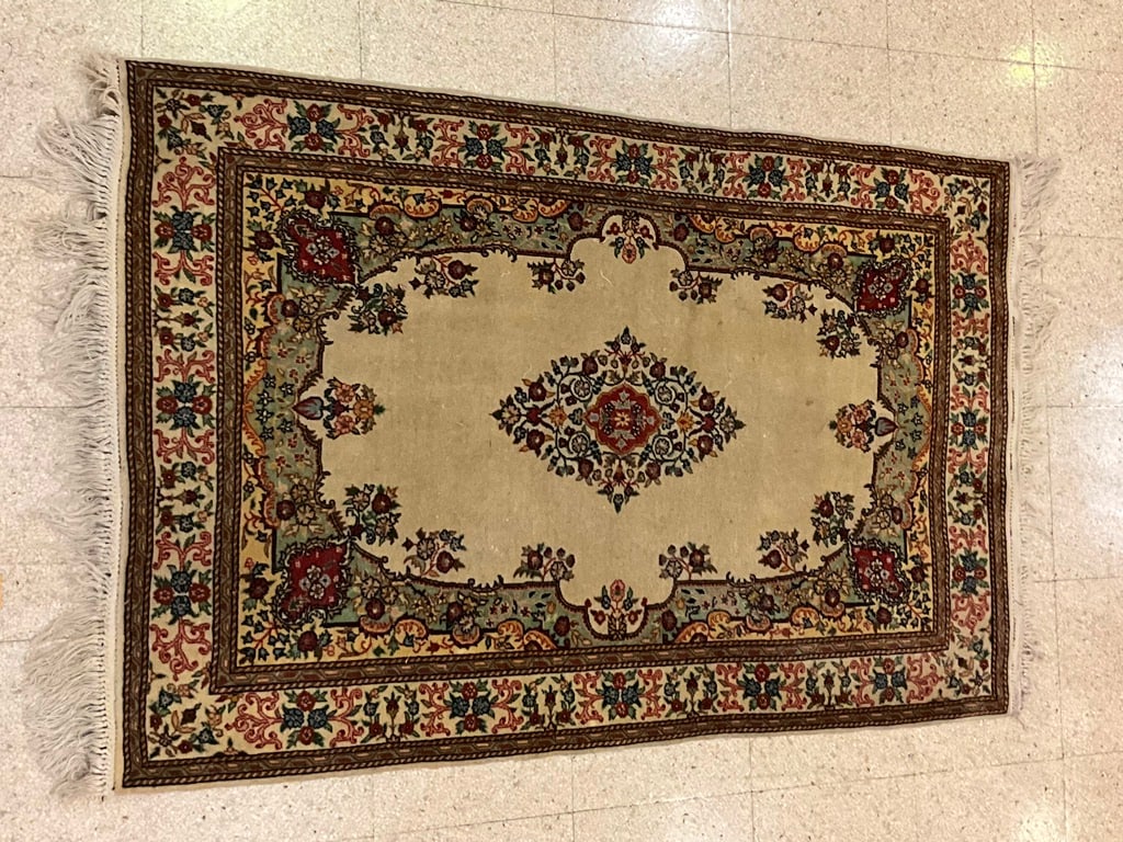 KERMAN RUG. - App. 3 ft. 3 in. x 4 ft. 9 in. (1 of 13)