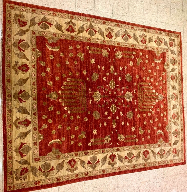 OUSHAK RUG. - 2