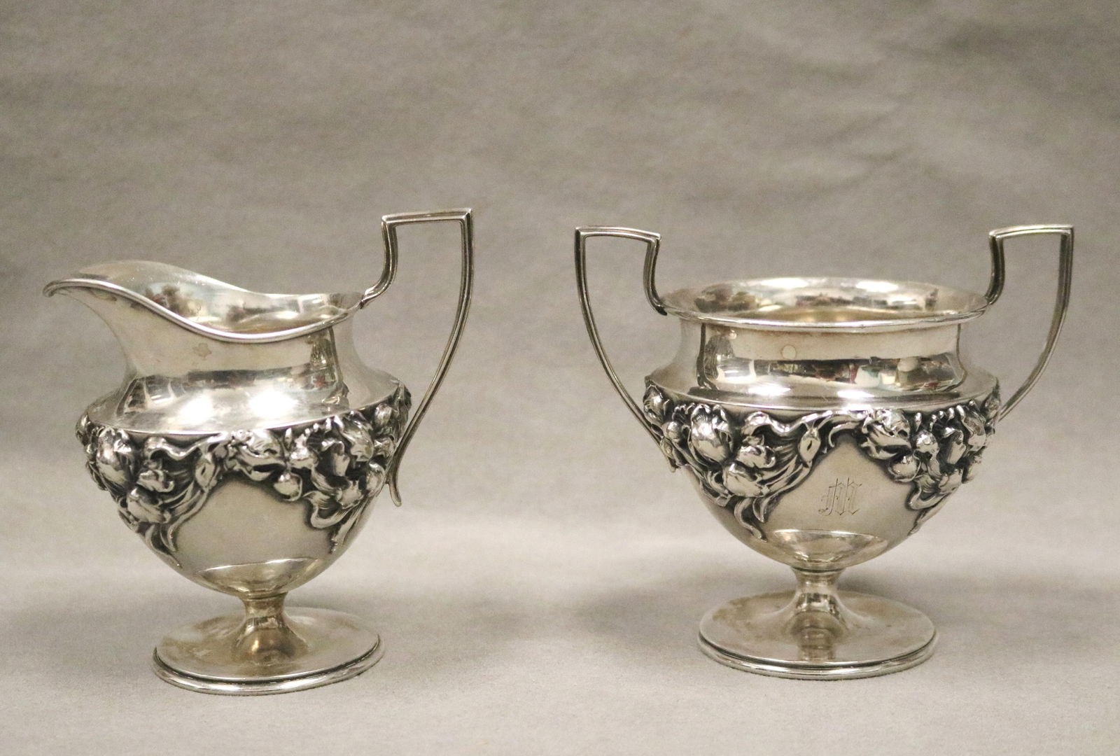 ART NOUVEAU STERLING SILVER CREAMER WITH OPEN TWO-HANDLE SUGAR BOWL late 19th-early 20th century - (1 of 7)