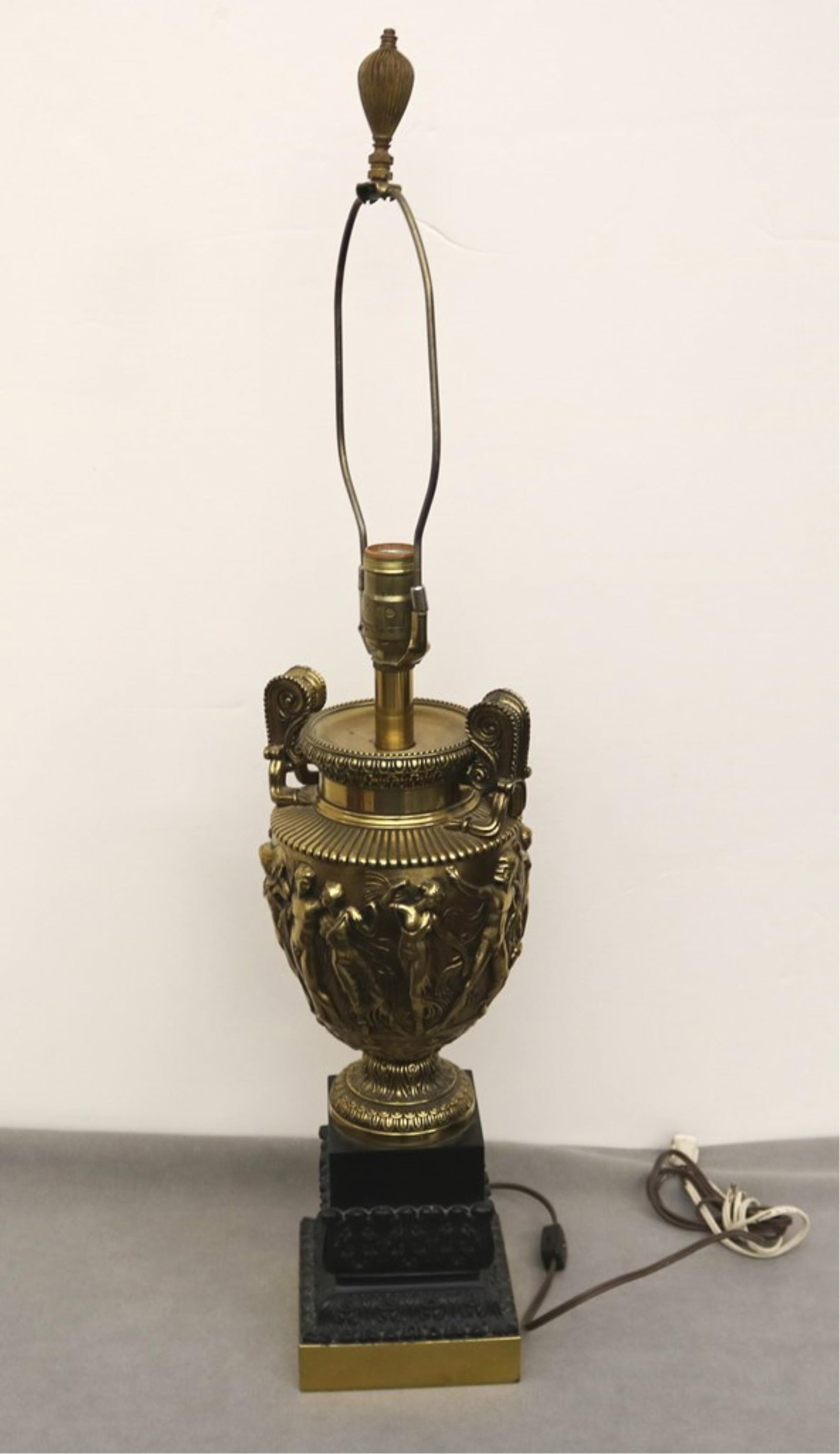PAIR NEOCLASSICAL STYLE BRASS URN-FORM TABLE LAMPS (1 of 9)