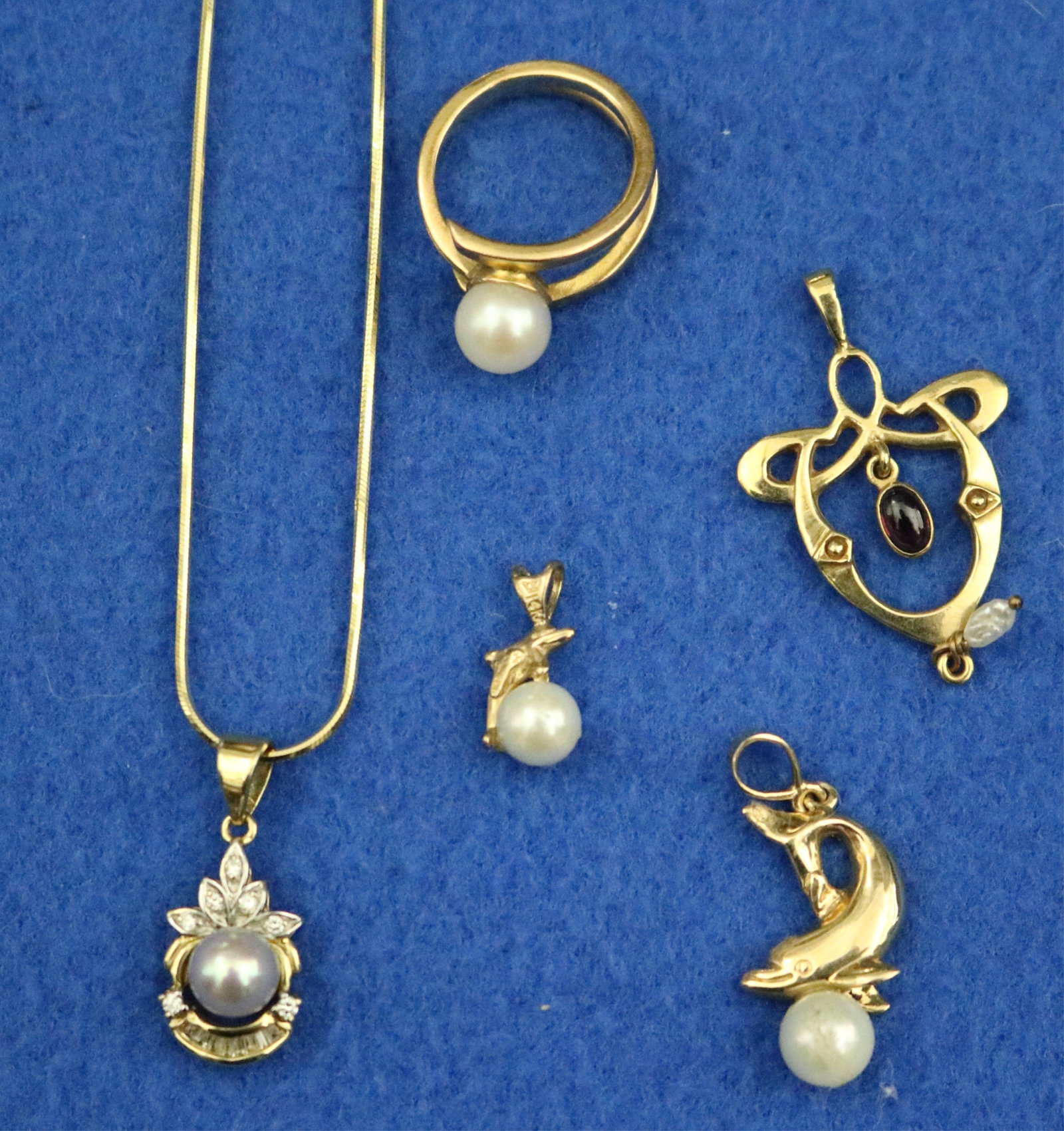 FIVE ASSORTED ITEMS YELLOW GOLD AND PEARL JEWELRY - Gross wt. 6 dwt.. (1 of 18)