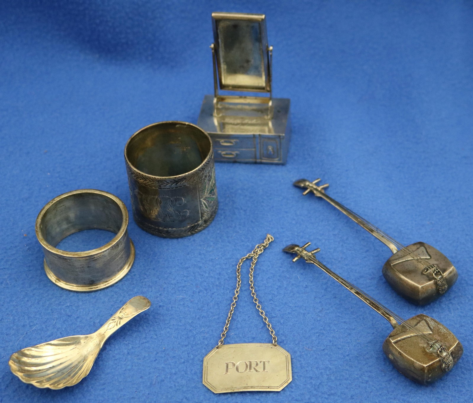 SEVEN ASSORTED STERLING SILVER TABLE ARTICLES 19th-20th century - Gross wt. 4.8 troy oz.. (1 of 18)