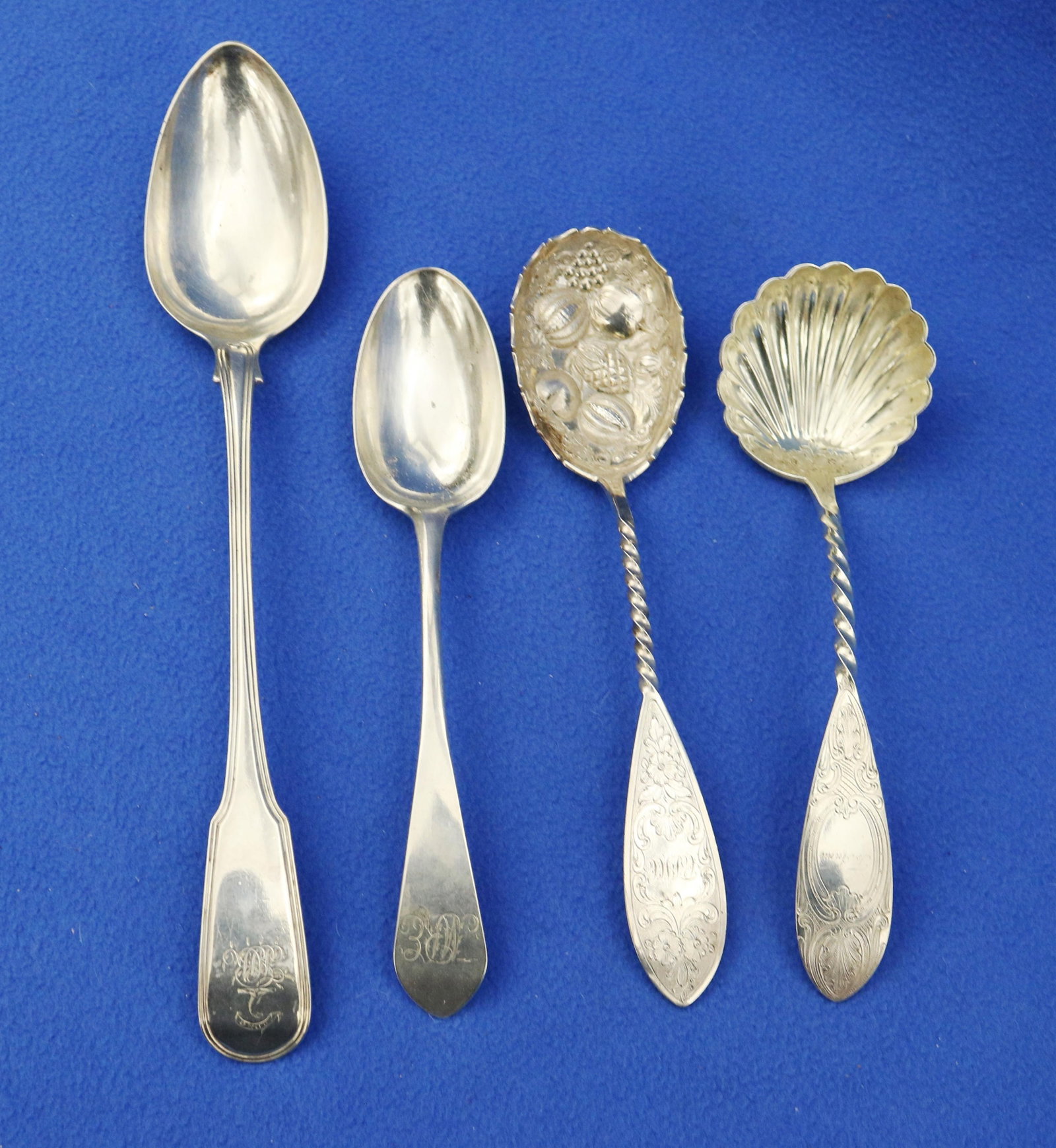 FOUR SILVER SERVING IMPLEMENTS 19th century - Wt. 11 troy oz.. (1 of 6)