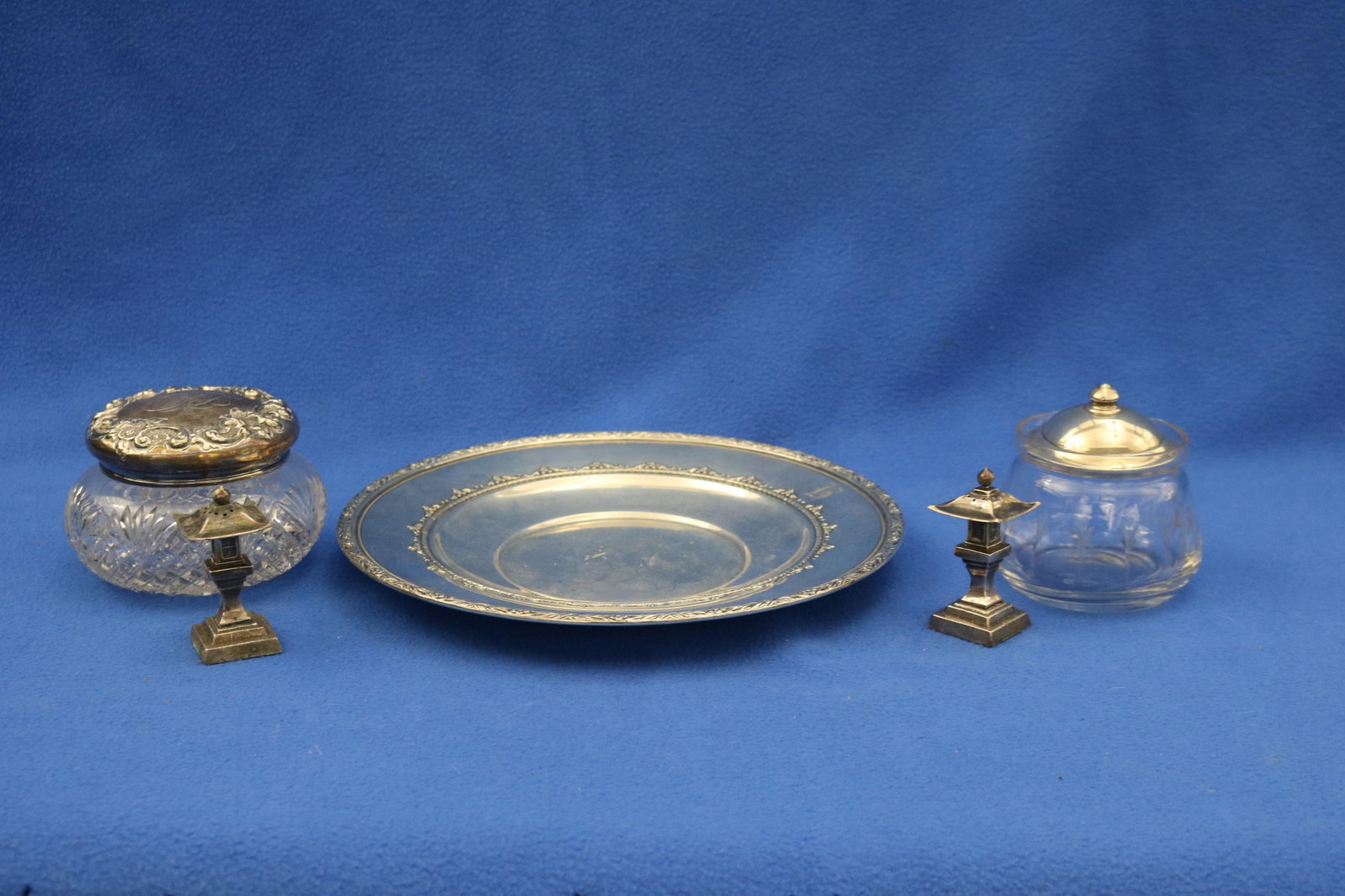 FIVE ASSORTED STERLING SILVER TABLE ITEMS - Silver weight, 13.2 troy oz.. - 3