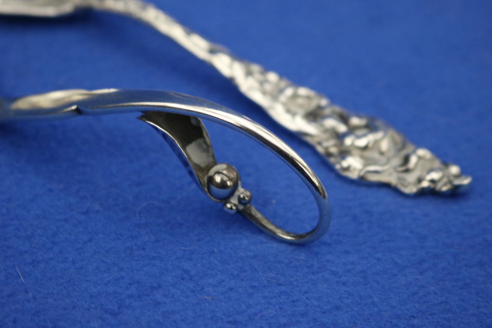 SEVEN ASSORTED STERLING SILVER TABLE ARTICLES - . - 3