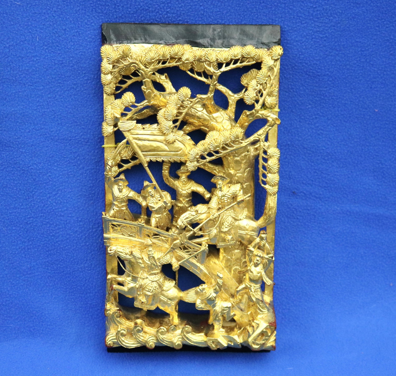 CHINESE CARVED AND GILDED WOODEN TEMPLE PANEL - 13 1/2 in. x 6 3/4 in.. (1 of 13)