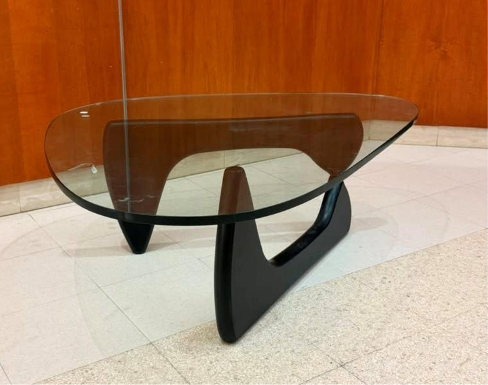 ISAMU NOGUCHI STYLE GLASS AND EBONIZED WOOD COFFEE TABLE - H: 16 in. Top, 50 in. x 36 in.. (1 of 12)