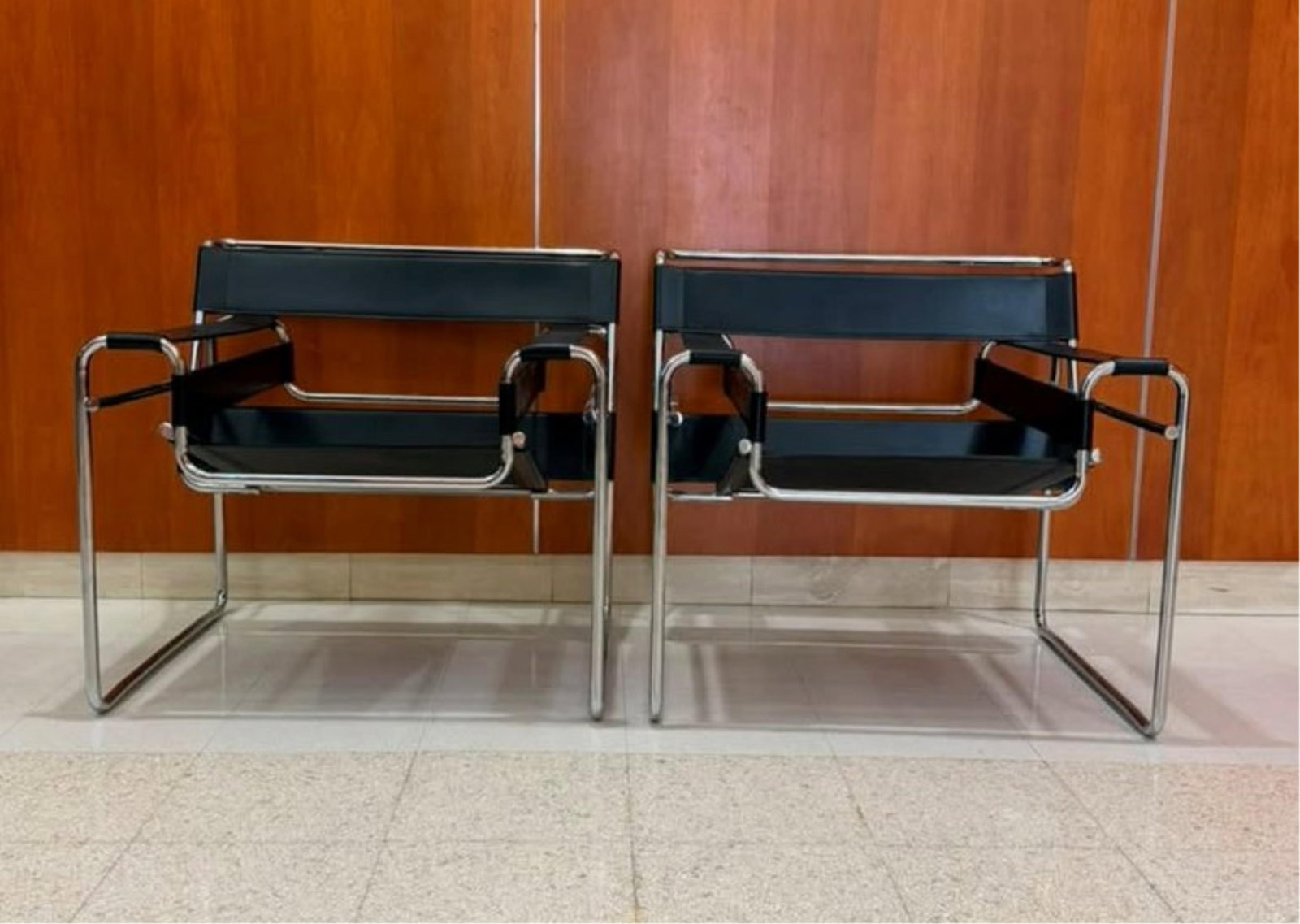 PAIR WASSILY STYLE LOUNGE CHAIRS IN BLACK LEATHER WITH CHROME FRAMES - .: PAIR WASSILY STYLE LOUNGE CHAIRS IN BLACK LEATHER WITH CHROME FRAMES Originally designed by Marcel Breuer in 1925.