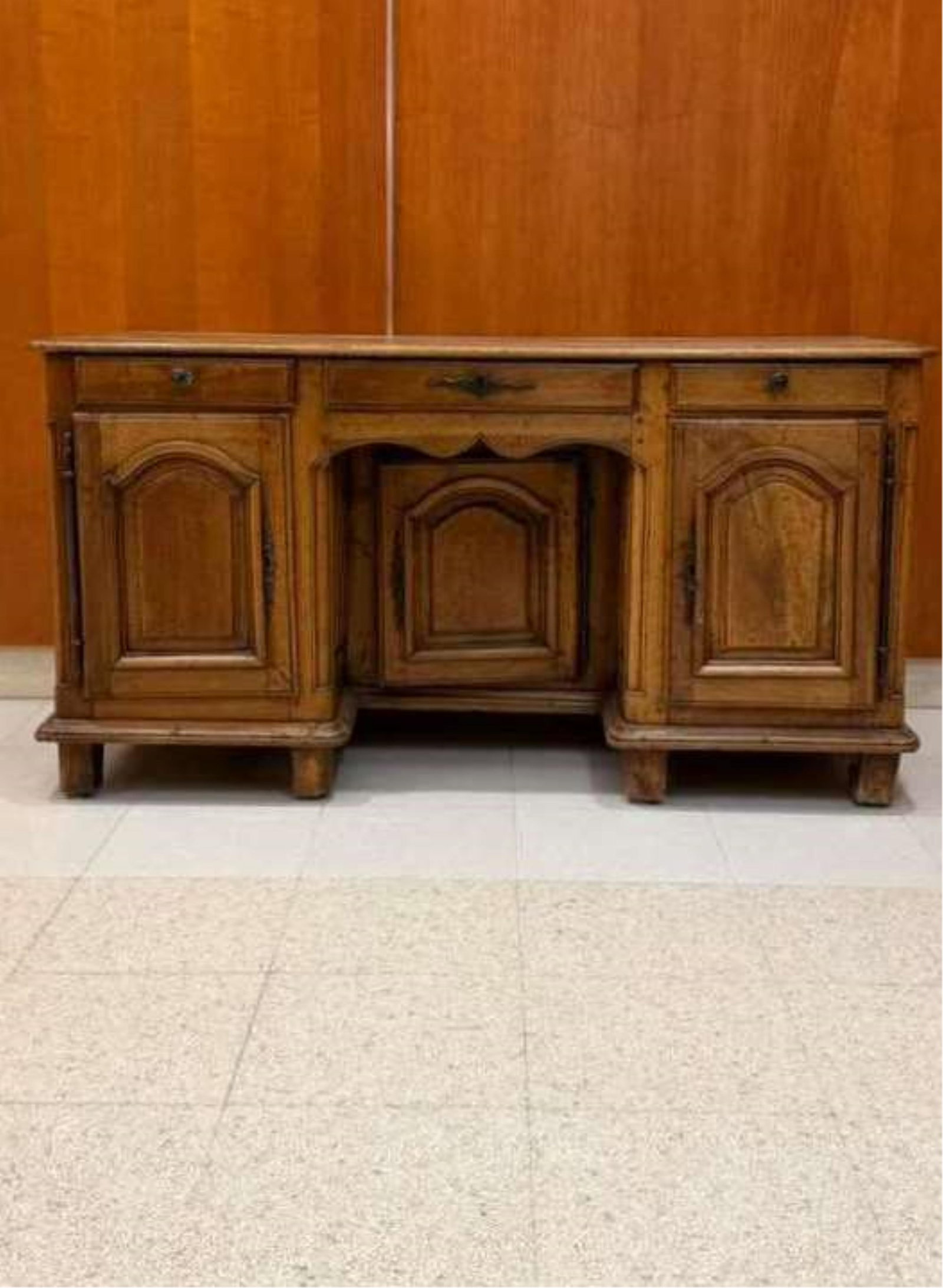 CONTINENTAL FRUITWOOD DOUBLE-PEDESTAL KNEEHOLE DESK 18th-19th century - H: 29 in. W: 54 1/2 in.. (1 of 6)