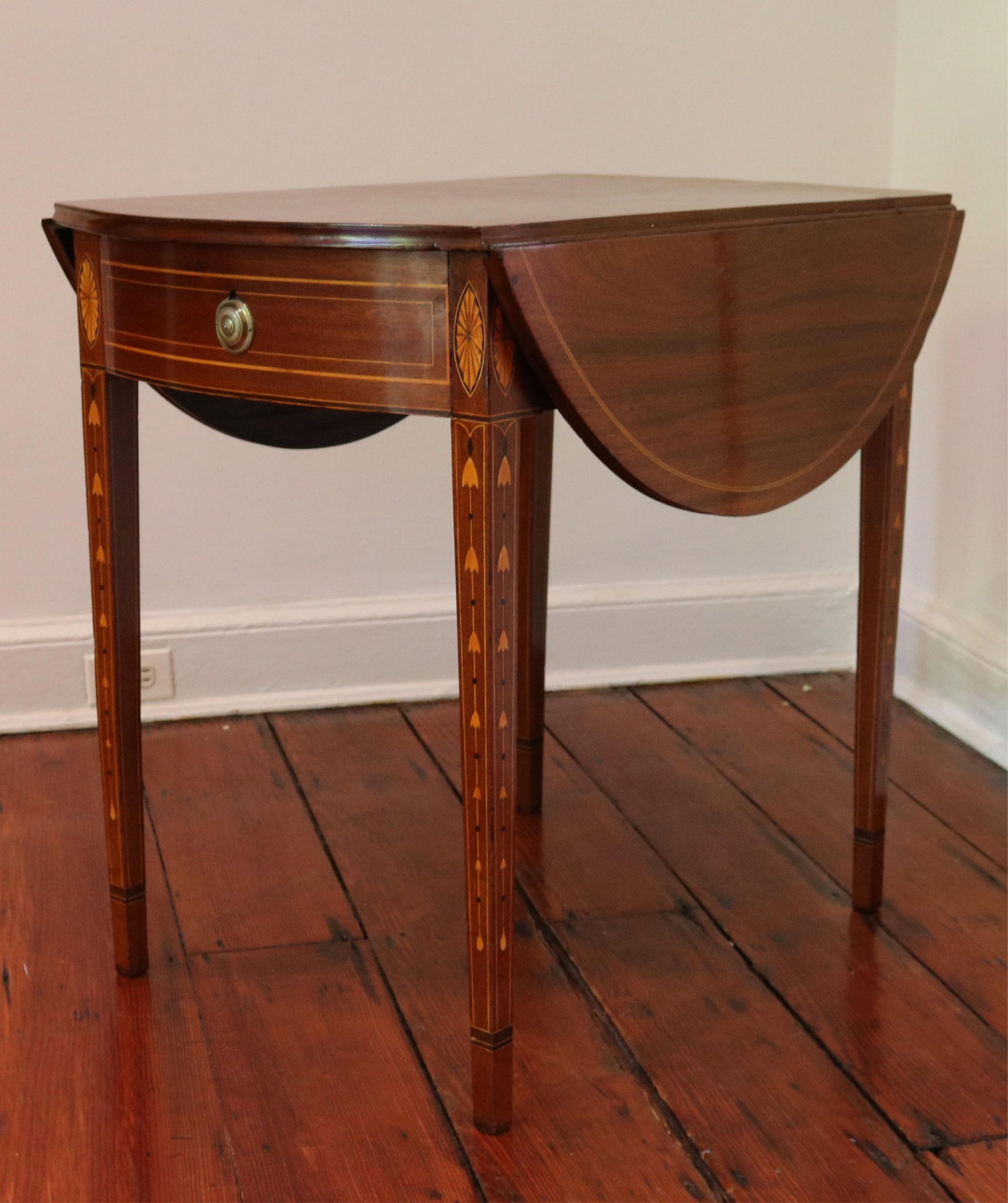 BALTIMORE FEDERAL INLAID MAHOGANY BOWFRONT PEMBROKE TABLE circa 1810 - H: 29 in. W: 20 in., with (1 of 17)
