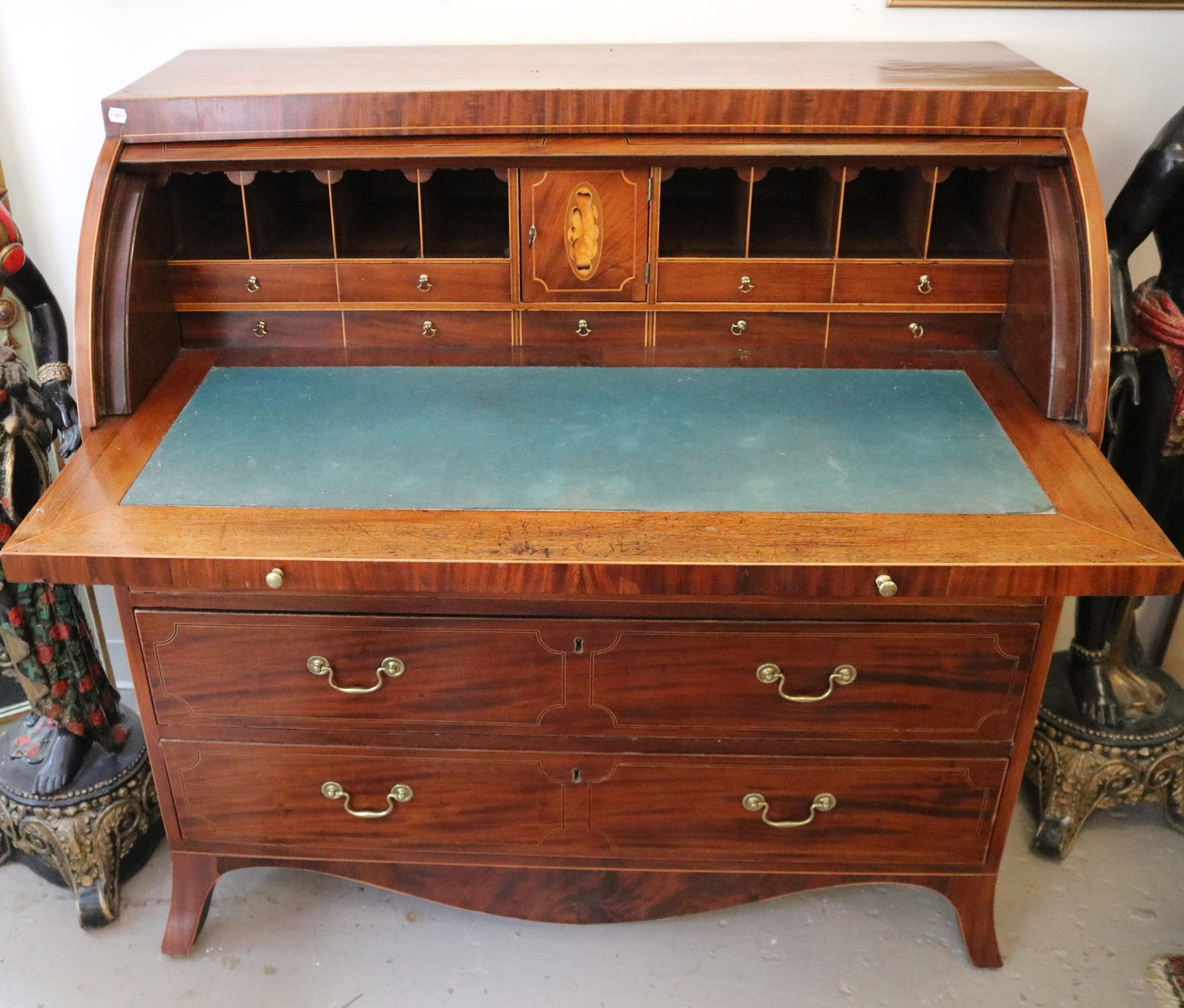 BALTIMORE FEDERAL LINE-INLAID MAHOGANY CYLINDER DESK circa 1810 - H: 44 1/4 in. W: 44 in. (case); D: (1 of 20)