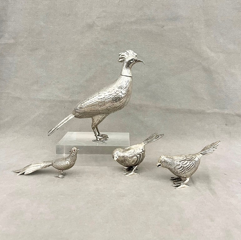 FIVE ASSORTED SILVER AND SILVER-PLATED FIGURES OF BIRDS (HALLMARKED) - Silver birds, wt. 13.2 troy (1 of 20)