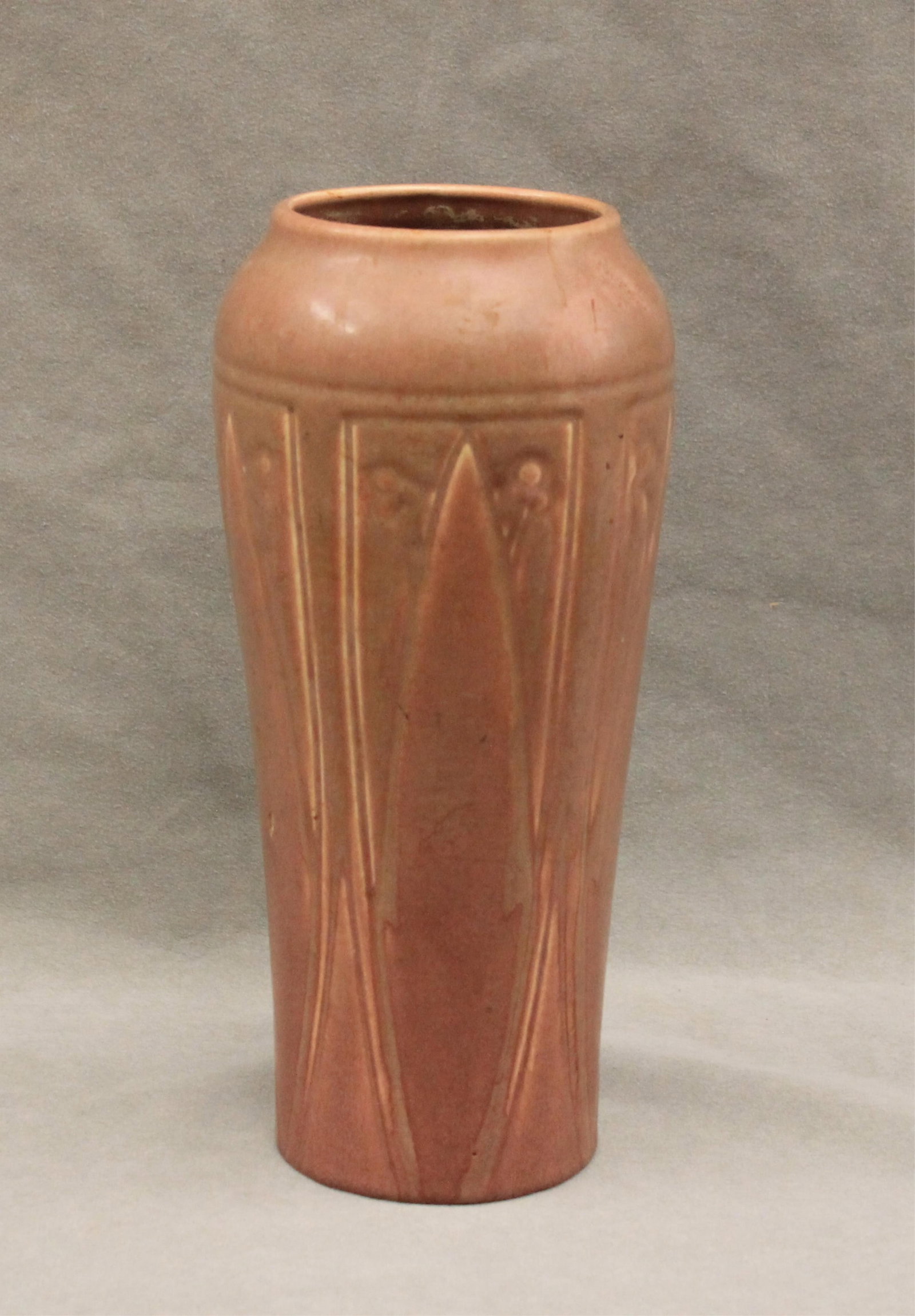 ROOKWOOD POTTERY VASE (SHAPE 2332) WITH MATTE PINK GLAZE, 1924, AND SMALLER ROOKWOOD SEAGREEN GLAZE (1 of 6)