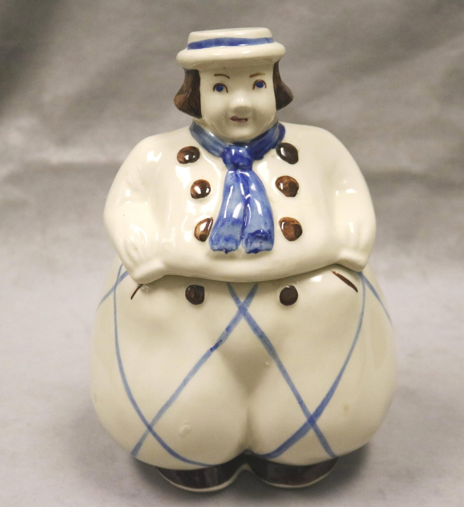 VINTAGE SHAWNEE POTTERY "DUTCH BOY" COOKIE JAR - H: 11 in.. (1 of 9)