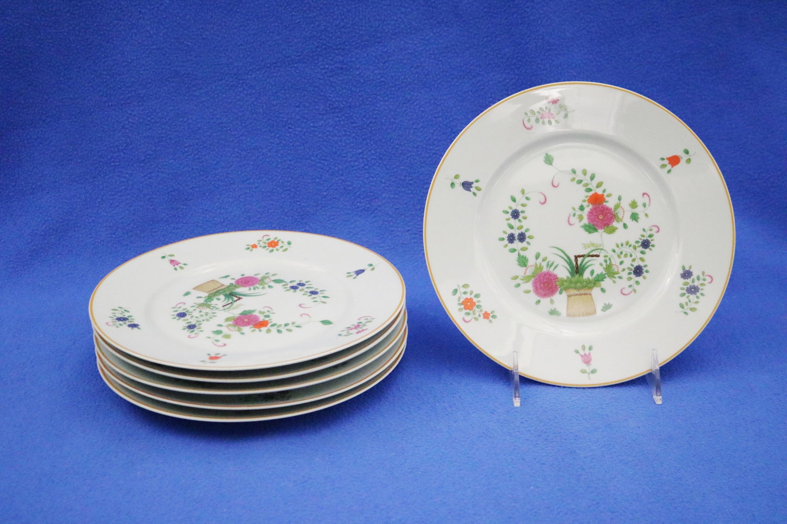 SET SIX RAYNAUD LIMOGES CERALEN "PANIER CHINOIS" PORCELAIN DESSERT PLATES - D: 8 5/8 in..: SET SIX RAYNAUD LIMOGES CERALEN "PANIER CHINOIS" PORCELAIN DESSERT PLATES D: 8 5/8 in.