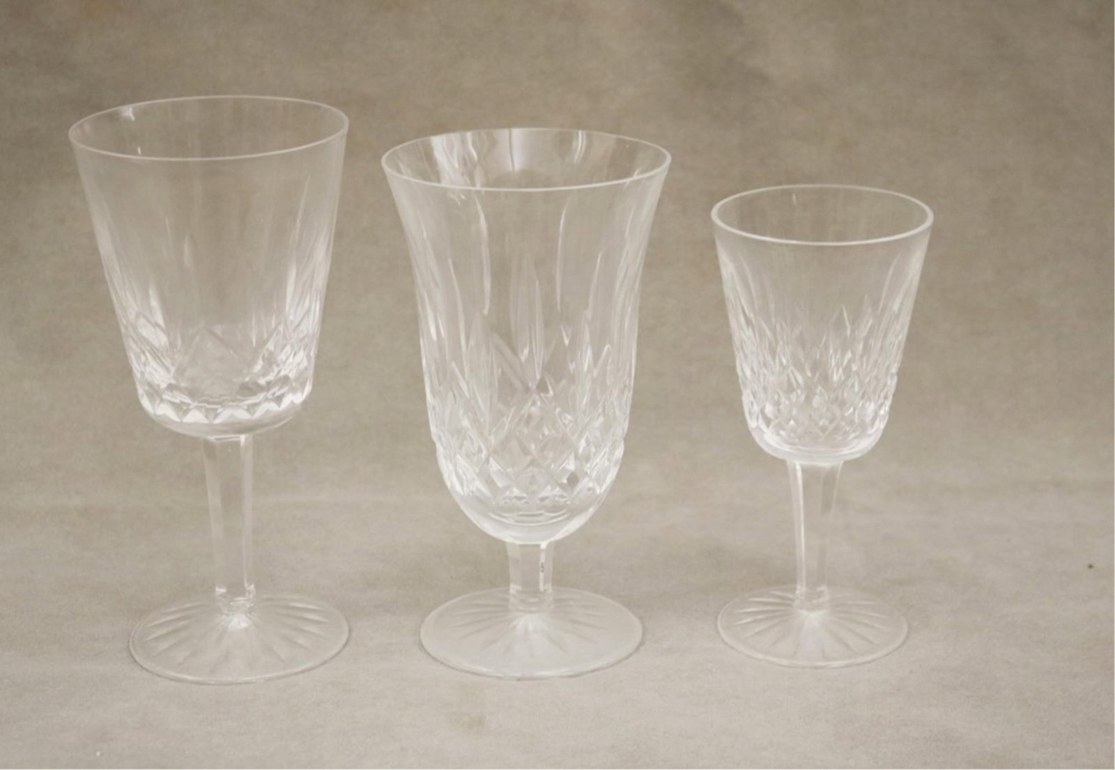 19 WATERFORD "LISMORE" PATTERN CUT COLORLESS CRYSTAL GOBLET - . (1 of 7)