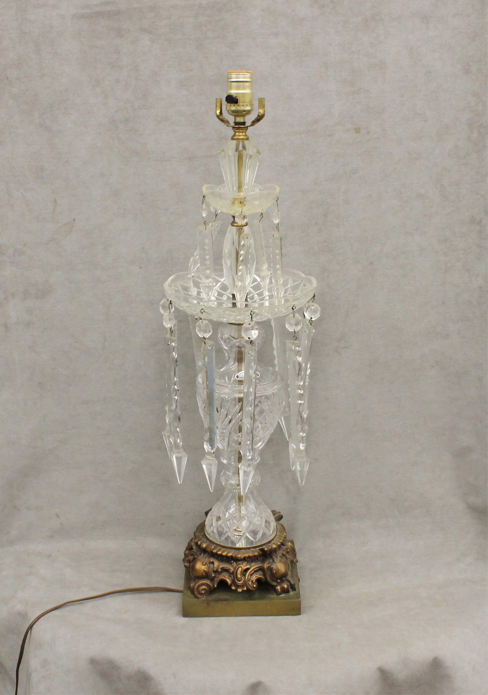 FRENCH CUT COLORLESS LEAD CRYSTAL TABLE LAMP WITH GILT-COMPOSITION BASE SUSPENDING LUSTERS - H: 29 ? (1 of 9)