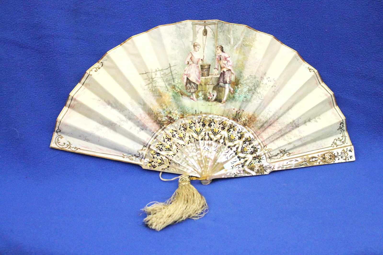 FRENCH PAINTED PAPER HAND FAN IN TIFFANY & CO./UNION SQUARE FAN BOX 19th century - L: 11 1/4 in.. (1 of 14)