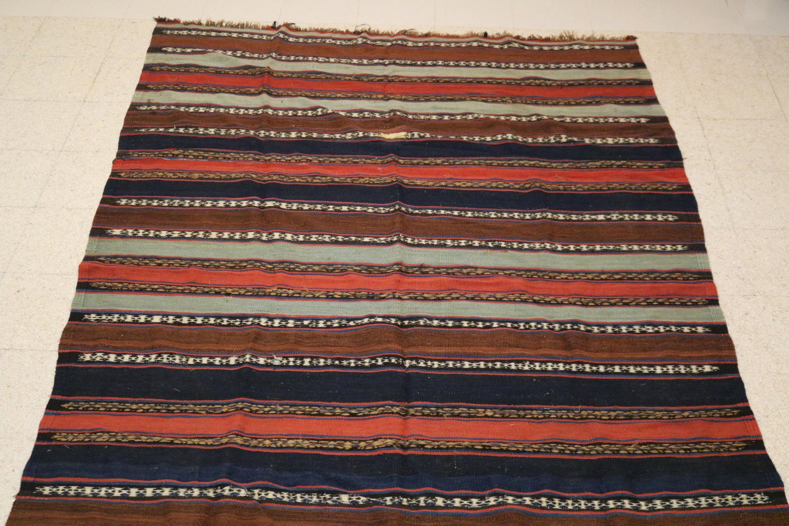 SOUMAC RUG - App. 5 ft. 5 in. x 9 ft. 9 in.. (1 of 10)