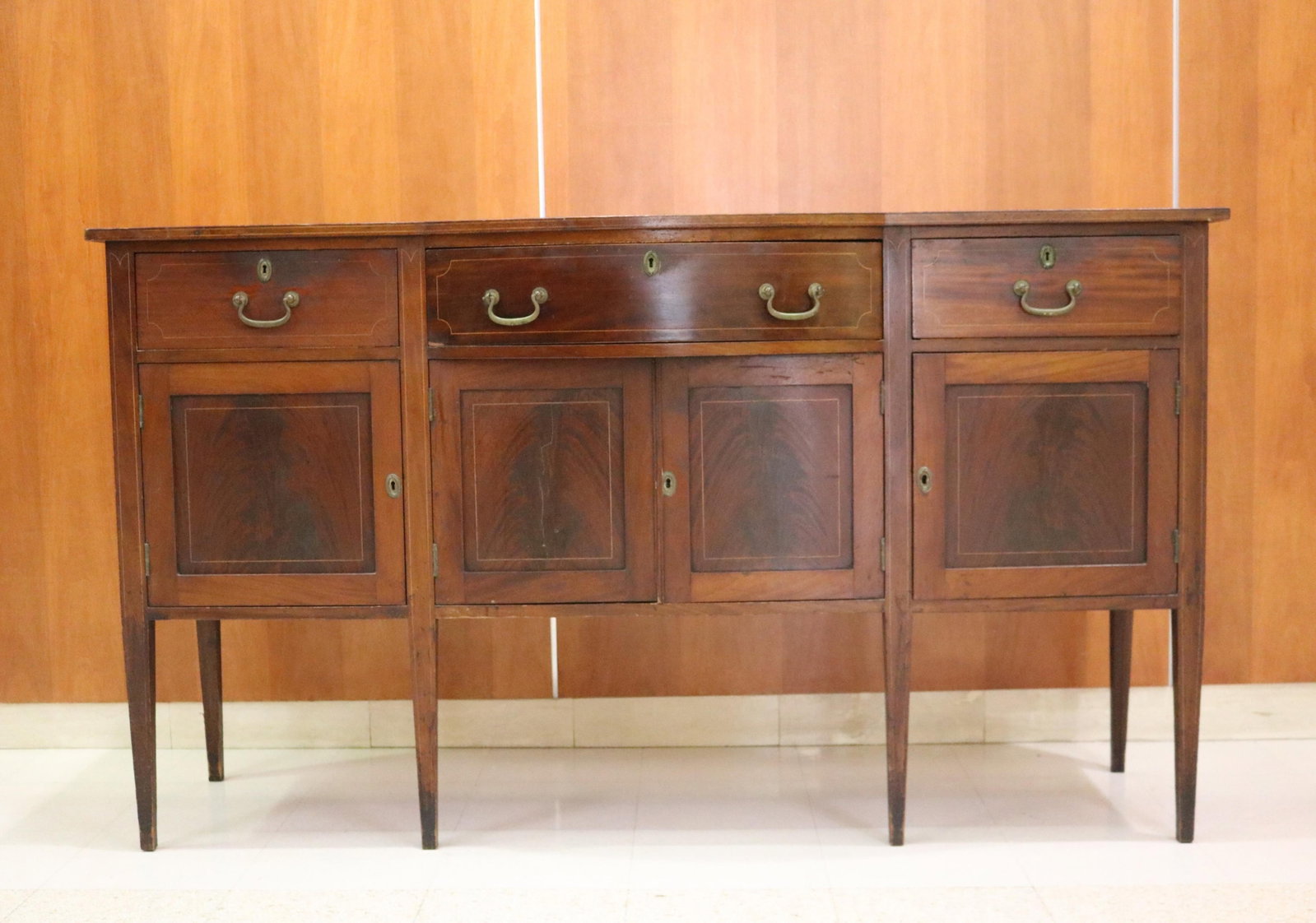 FEDERAL STYLE INLAID MAHOGANY SIDEBOARD 19th century - H: 40 in. W: 70 in. D: 20 1/2 in.. (1 of 11)