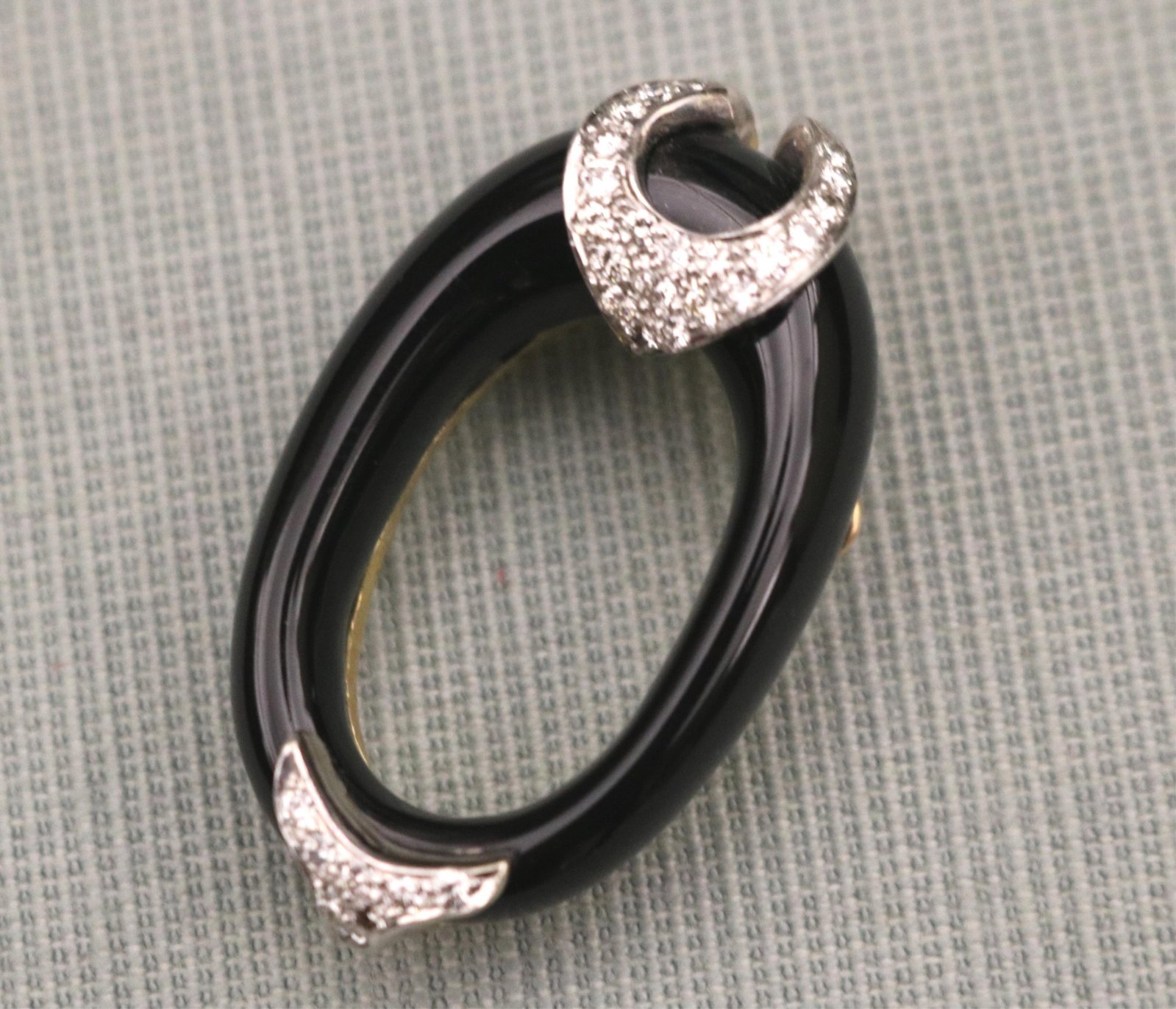 YELLOW AND WHITE GOLD, DIAMOND AND BLACK ONYX OVAL PENDANT - Pin, L: 1 1/2 in.. (1 of 12)