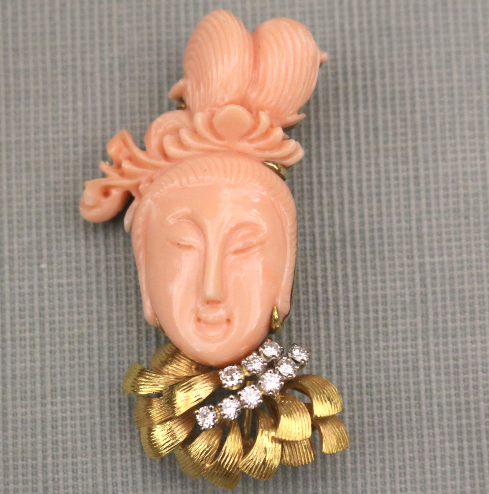 14K YELLOW GOLD, DIAMOND AND CARVED ANGELSKIN CORAL CHINESE KWAN YIN (GODDESS OF BEAUTY) DESIGN PIN (1 of 19)