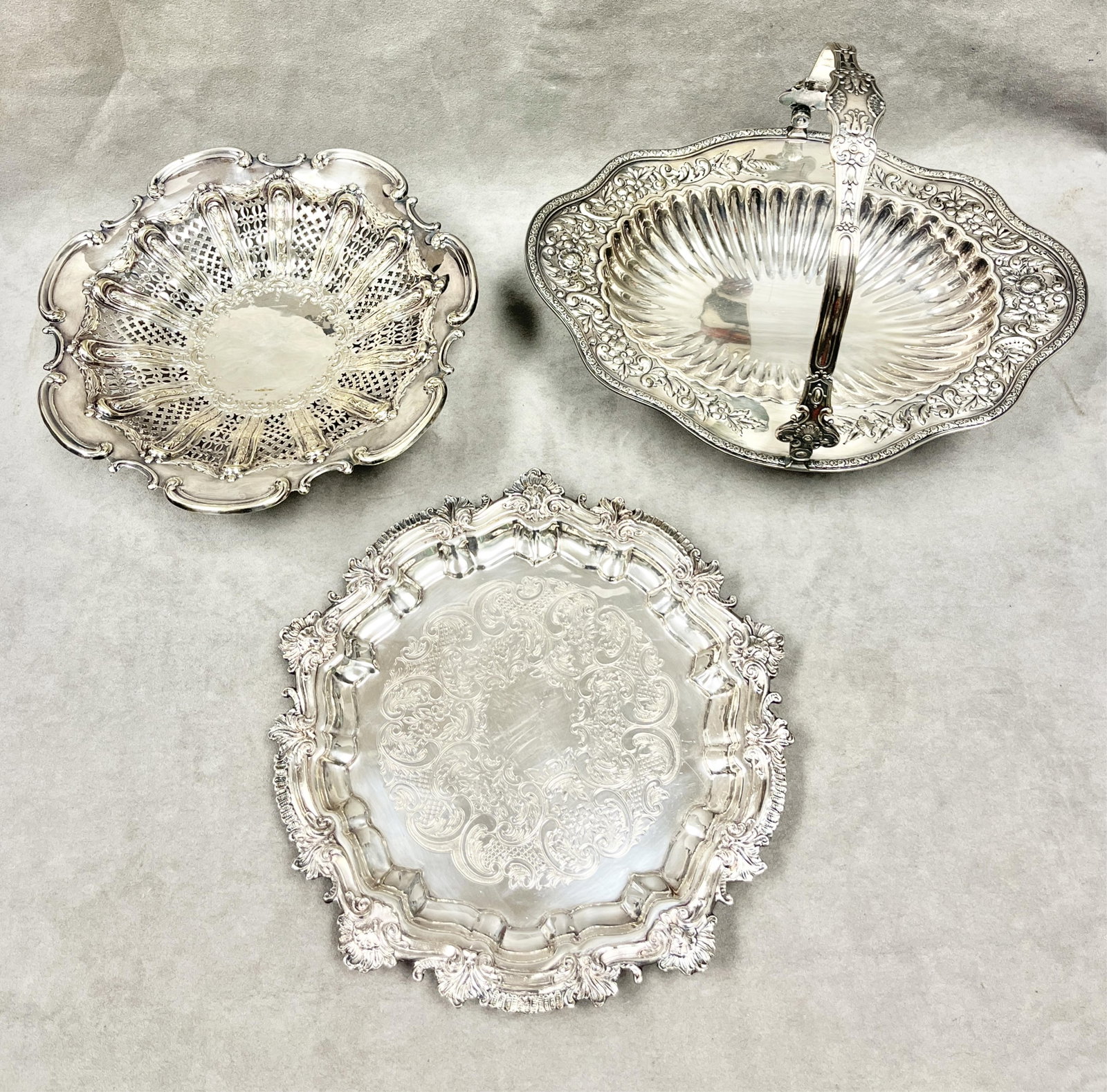 THREE SILVER-PLATED TABLE ITEMS - . - 2