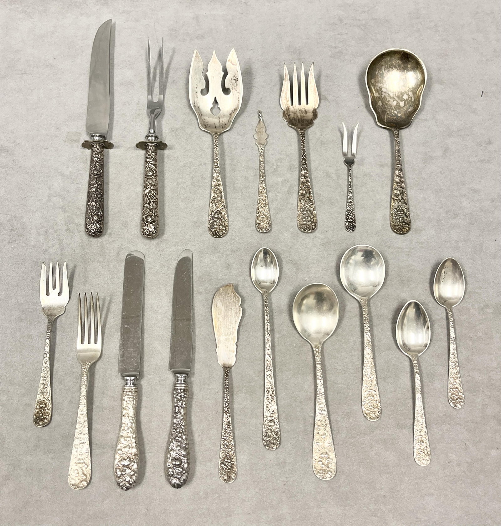 95-PIECE SERVICE STIEFF CO. "FLORAL REPOUSSE" STERLING SILVER FLATWARE - Weight of silver: 107.8 (1 of 9)