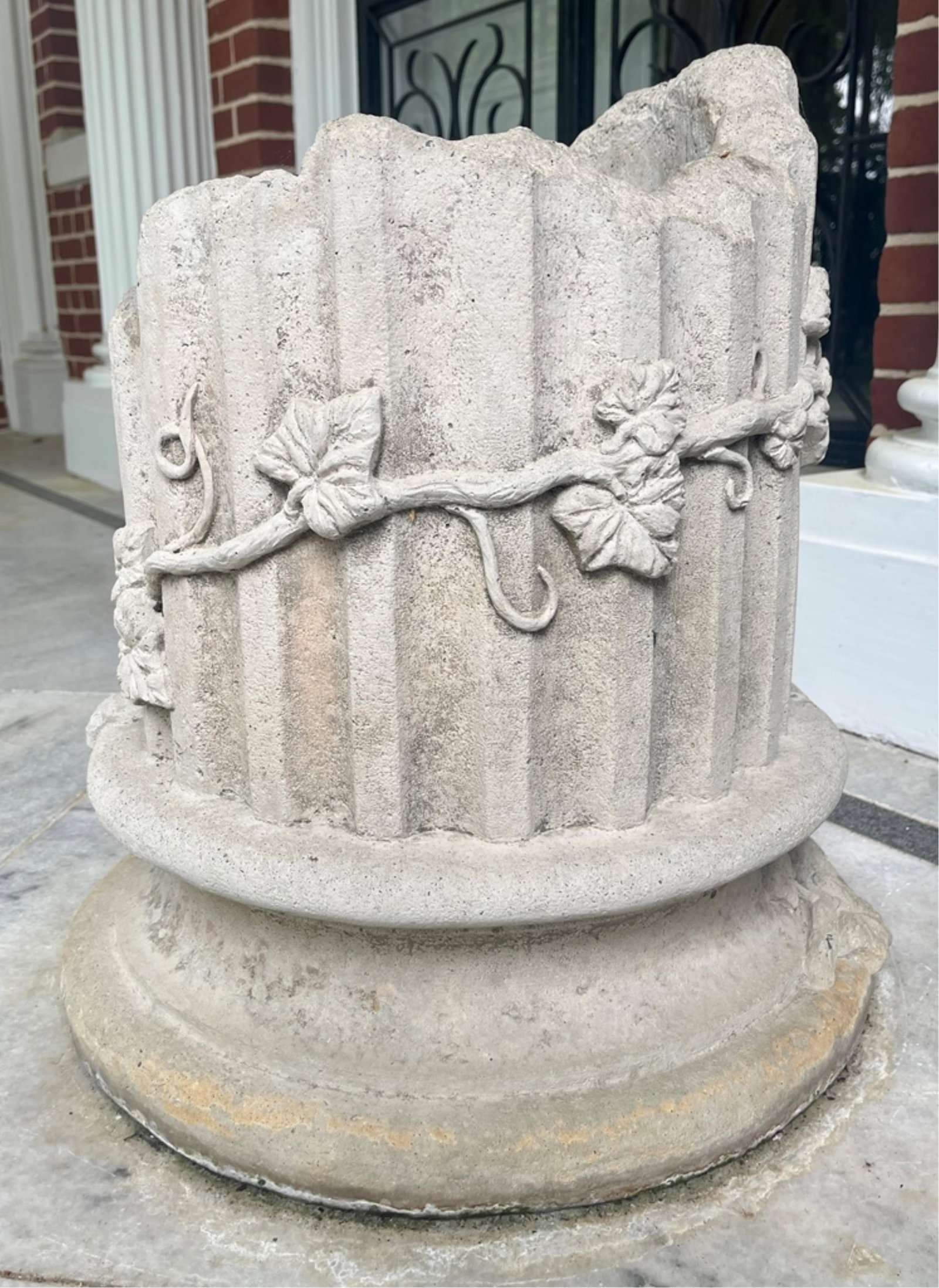CONCRETE PLANTER CAST AS IONIC COLUMN BASE - H: 19 1/2 in.. (1 of 4)