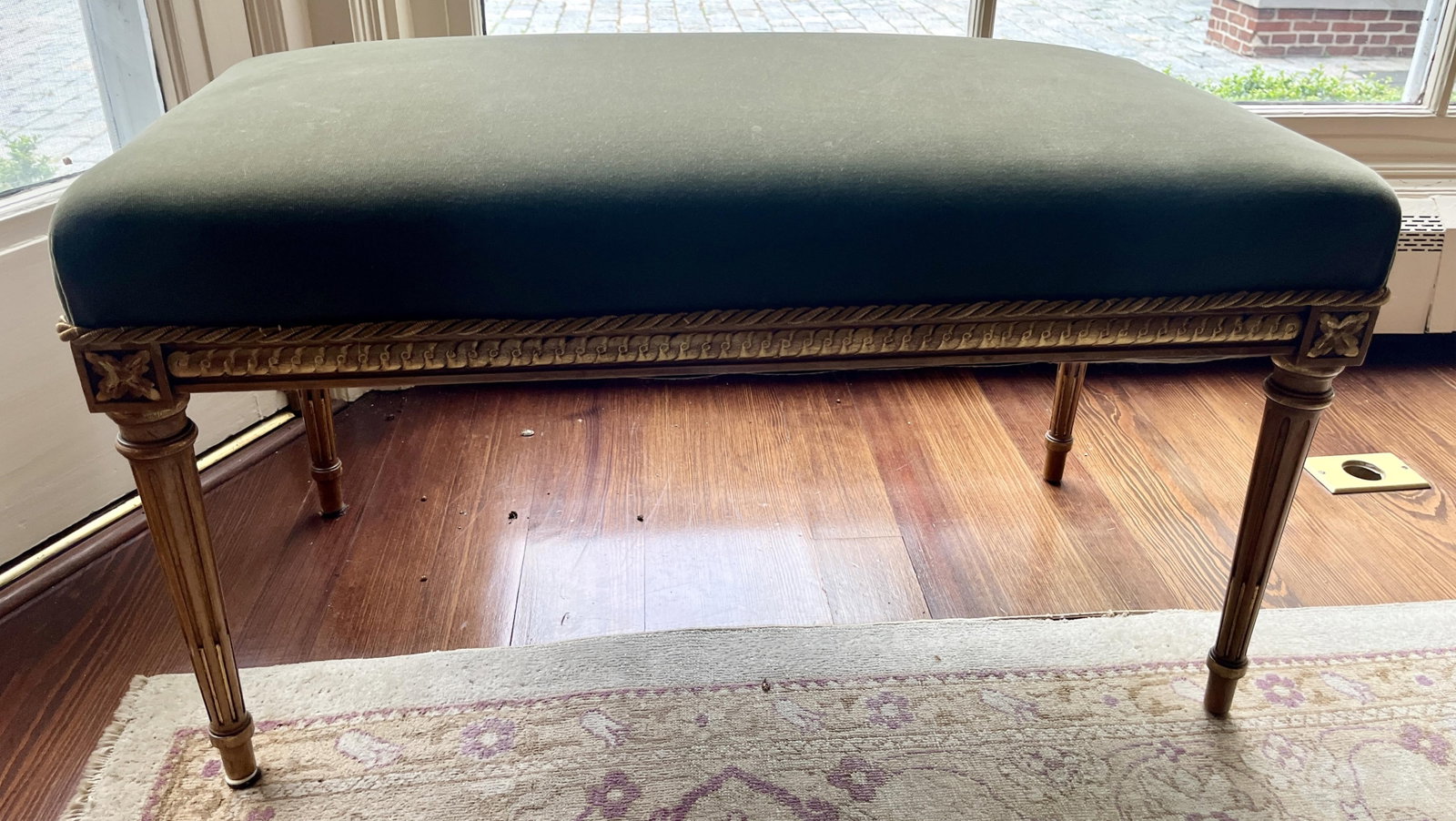 LOUIS XVI PARCEL-GILT PIANO BENCH UPHOLSTERED IN DARK GREEN VELVET - H: 18 1/2 IN; W: 32 IN; D: 16 (1 of 4)
