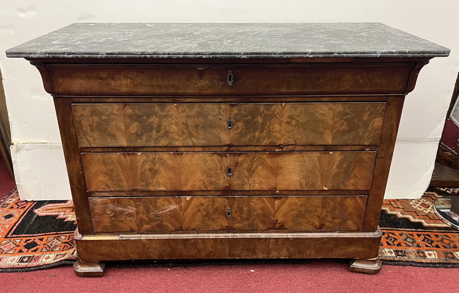 LOUIS PHILLIP FOUR-DRAWER CHEST WITH GRAY AND WHITE MARBLE TOP - H: 35 IN; W: 51 IN; D: 23 IN. (1 of 9)