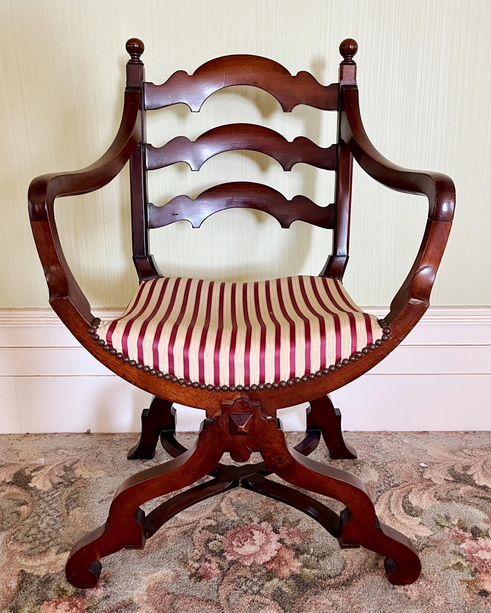 PAIR ITALIAN WALNUT CURULE CHAIRS (SAVONOROLA) CHAIRS WITH UPHOLSTERED SEATS - H: 33 IN; W: 22 IN; (1 of 8)